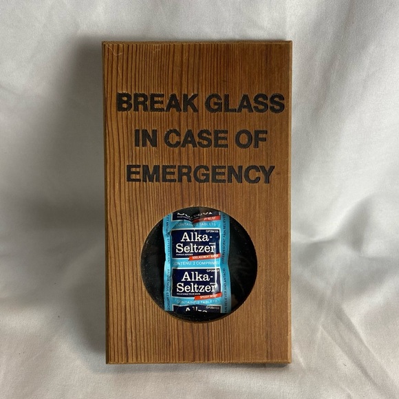 ⚪️ Break in case of emergency funny gift - Picture 1 of 4